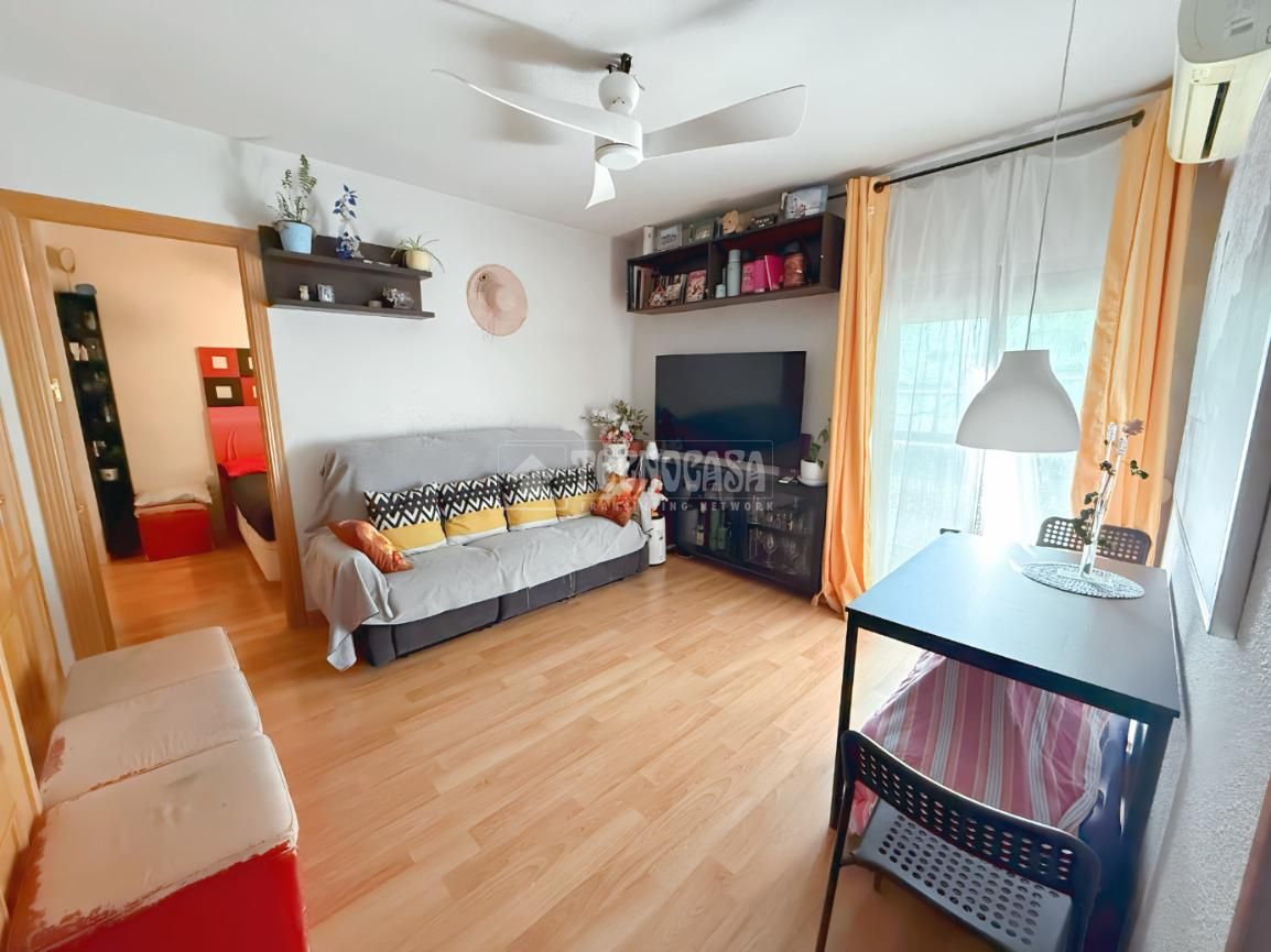 Sala d'estar de Pis en venda en  Madrid Capital amb Terrassa