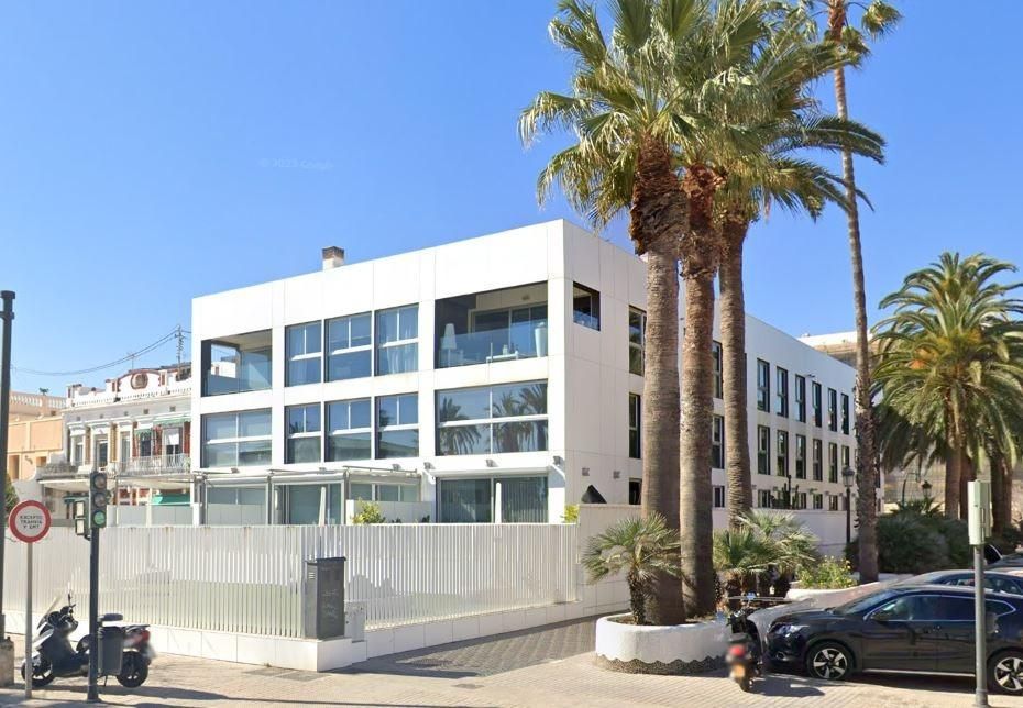 Exterior view of Flat for sale in  Valencia Capital  with Air Conditioner, Heating and Parquet flooring