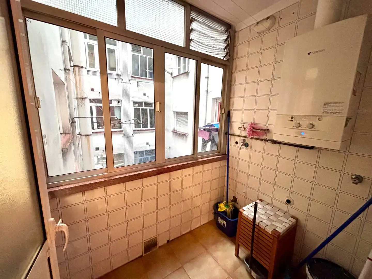 Terrassa de Pis en venda en Gijón  amb Calefacció, Parquet i Terrassa