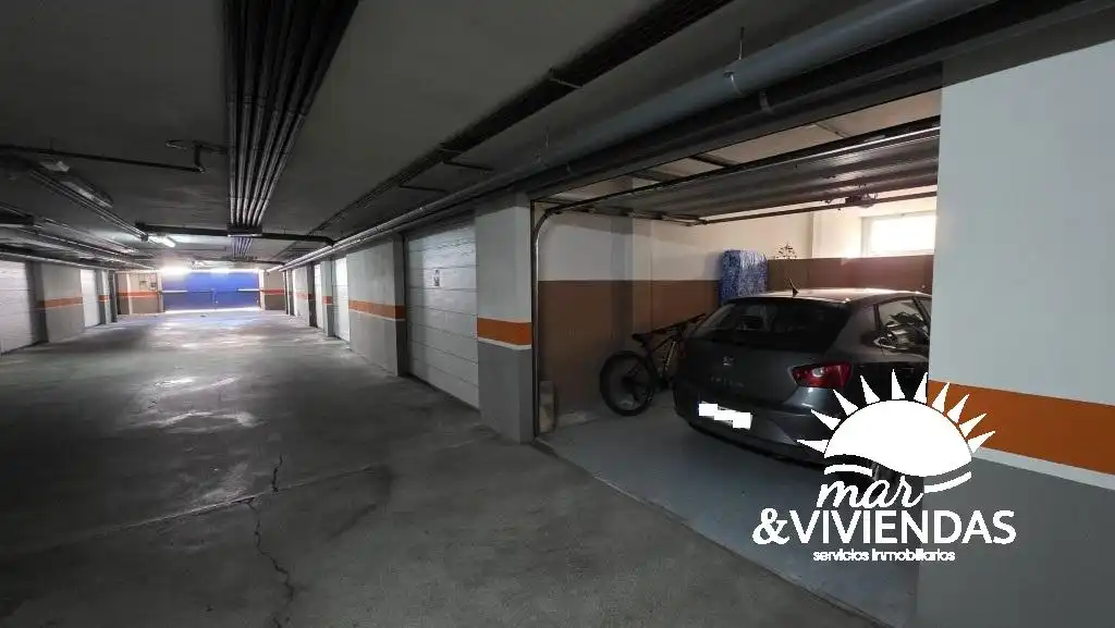 Detached homes for sale in Avenida Alhambra, 4, Lomas del Mar