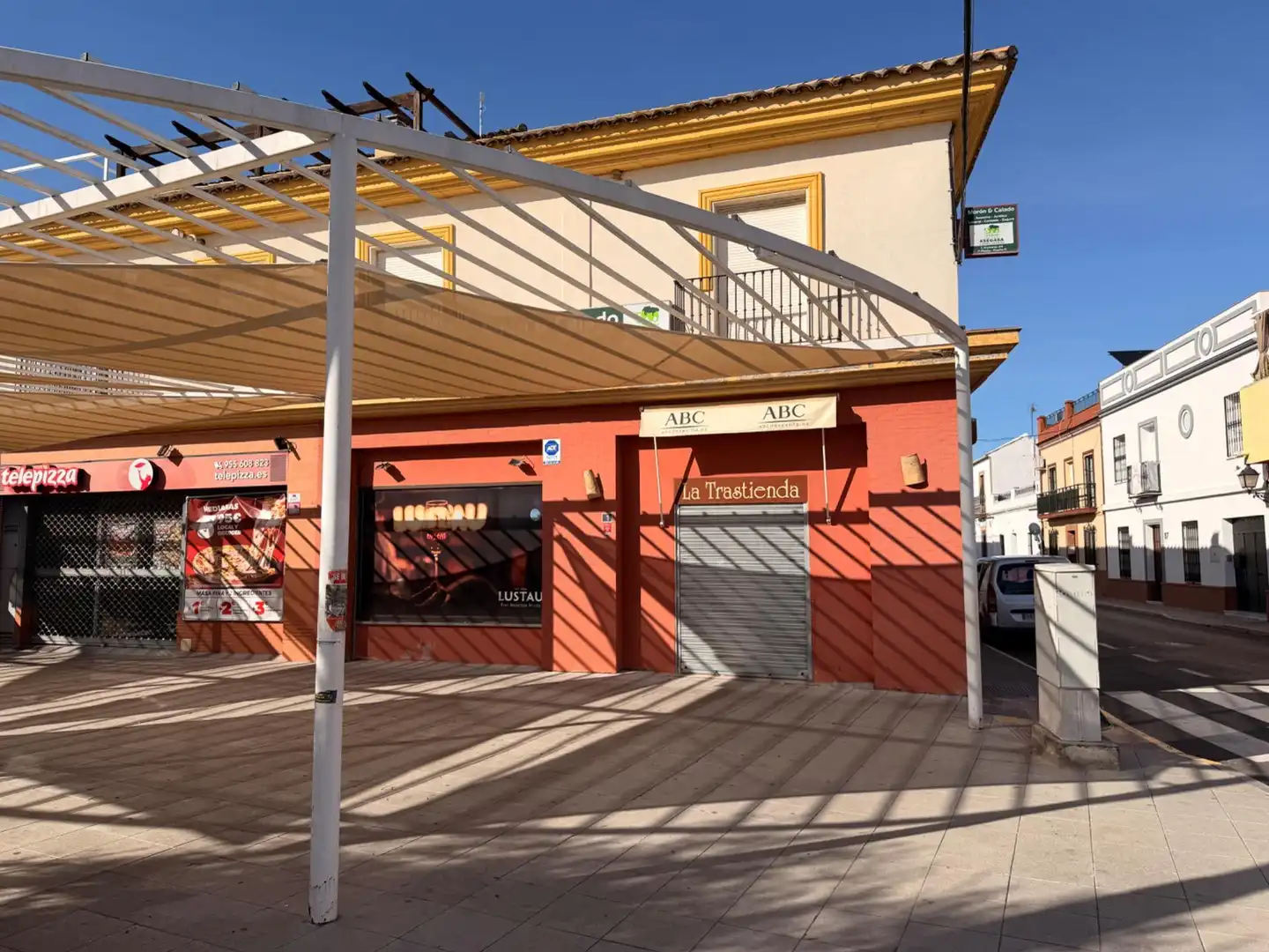Exterior view of Commercial properties for rent in Bollullos de la Mitación