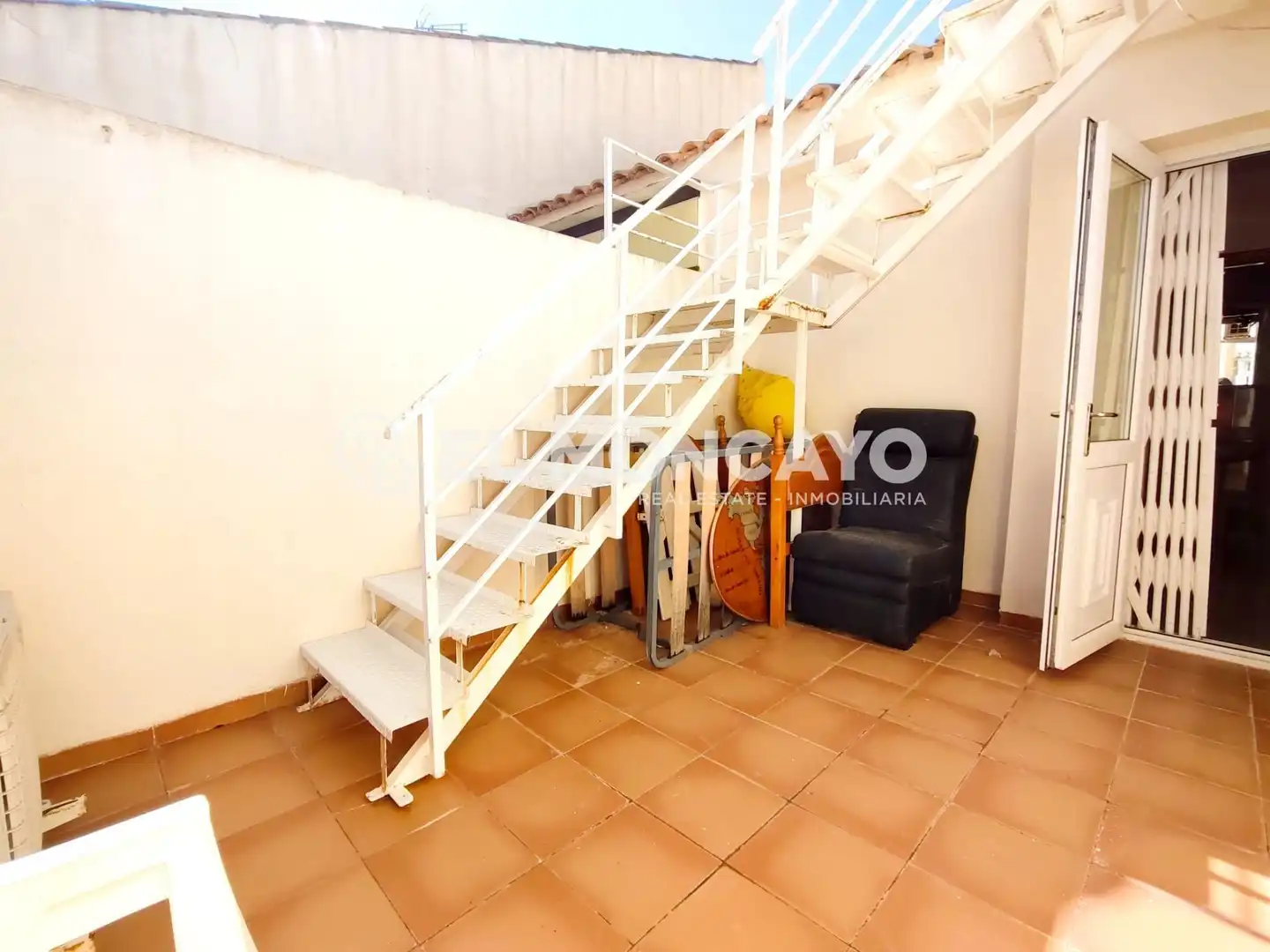 Casa adosada en venda en Orihuela amb Aire condicionat, Calefacció i Jardí privat