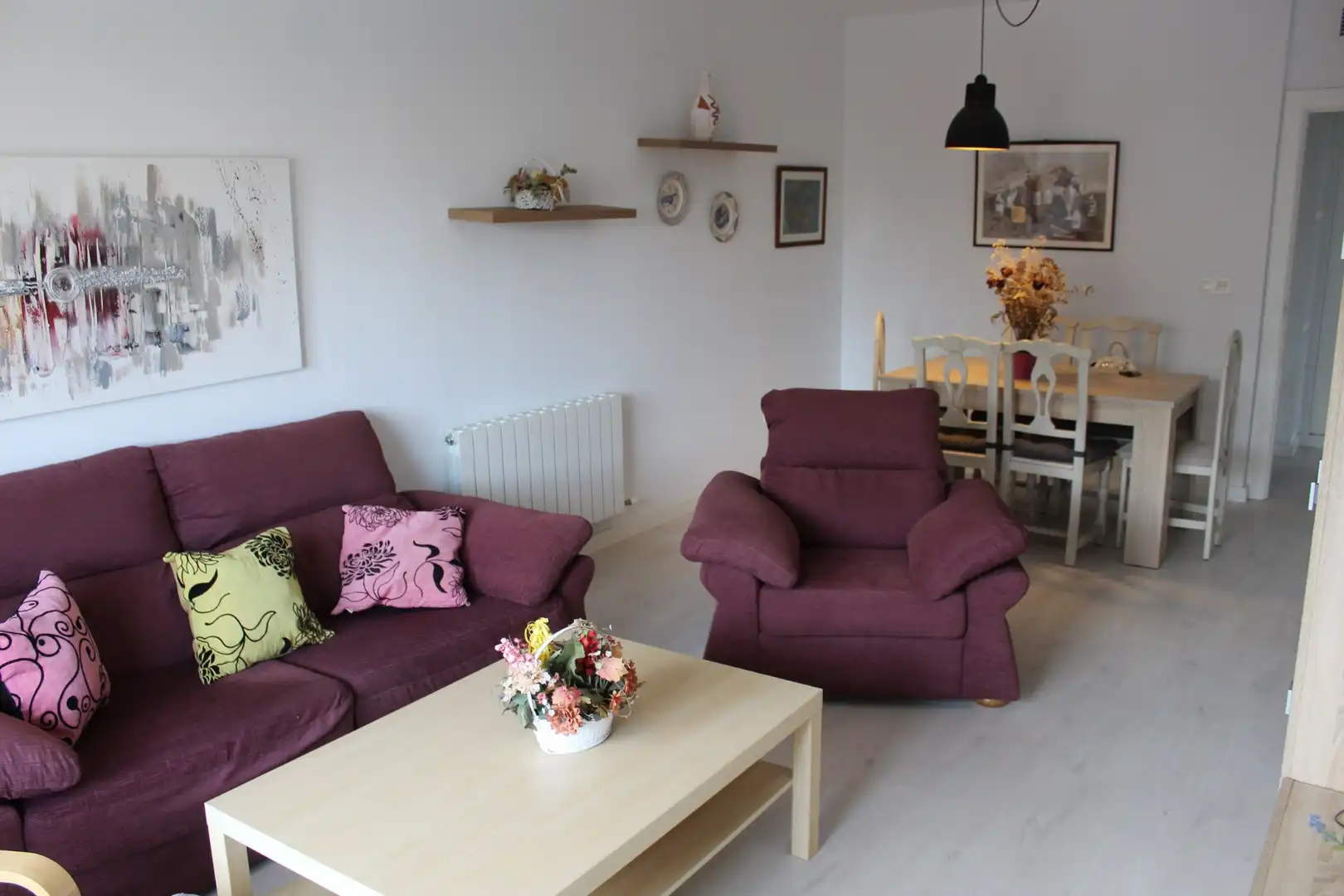 Living room of Flat for rent in Granada  with Air Conditioner, Heating and Terrace