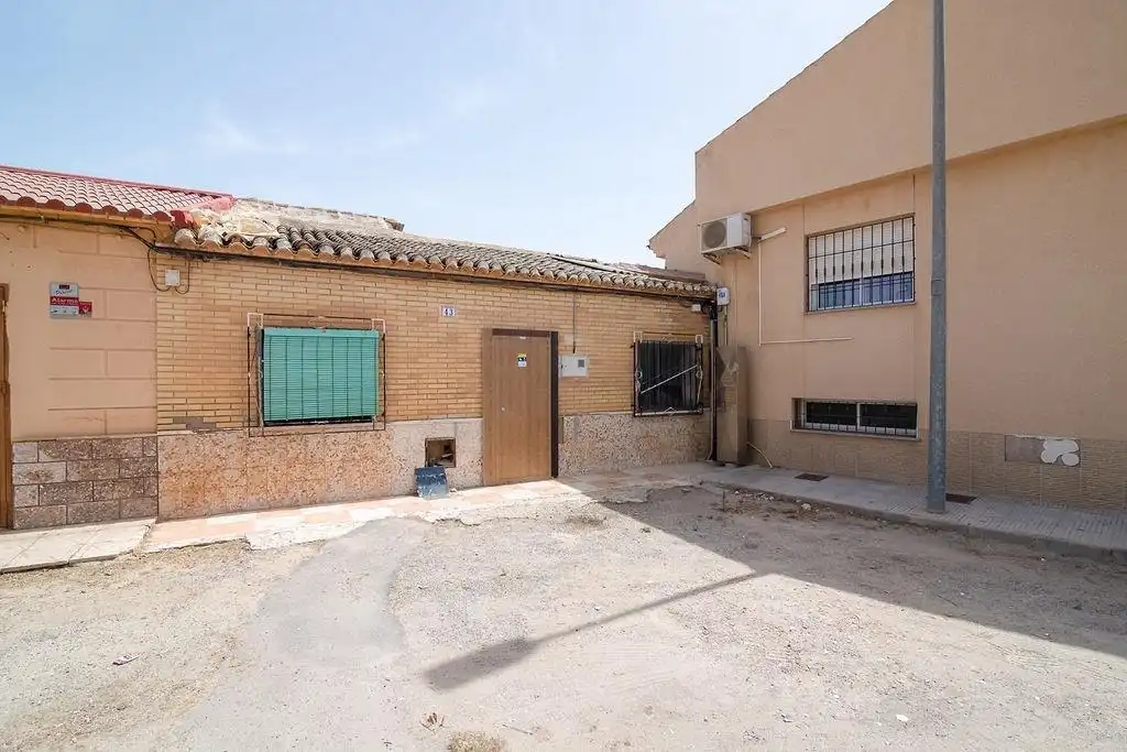 Vista exterior de Casa adosada en venta en Cartagena