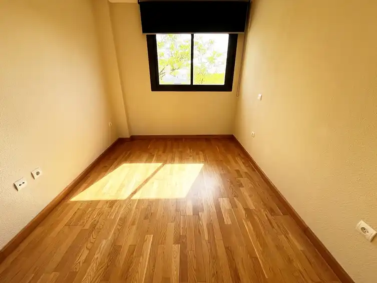 Dormitori de Pis de lloguer en Pinto amb Aire condicionat, Calefacció i Parquet