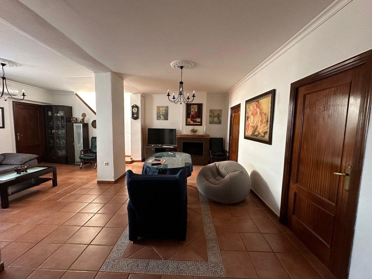 Living room of Houses for sale in Lora del Río  with Air Conditioner and Heating