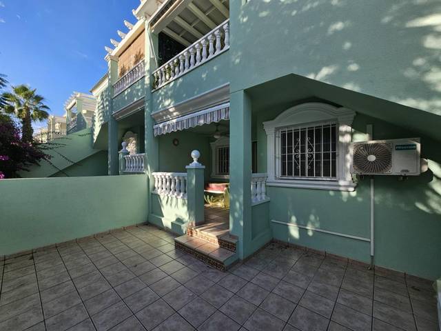 Casa-chalet en Alquiler en Novamar - Mediterráneo