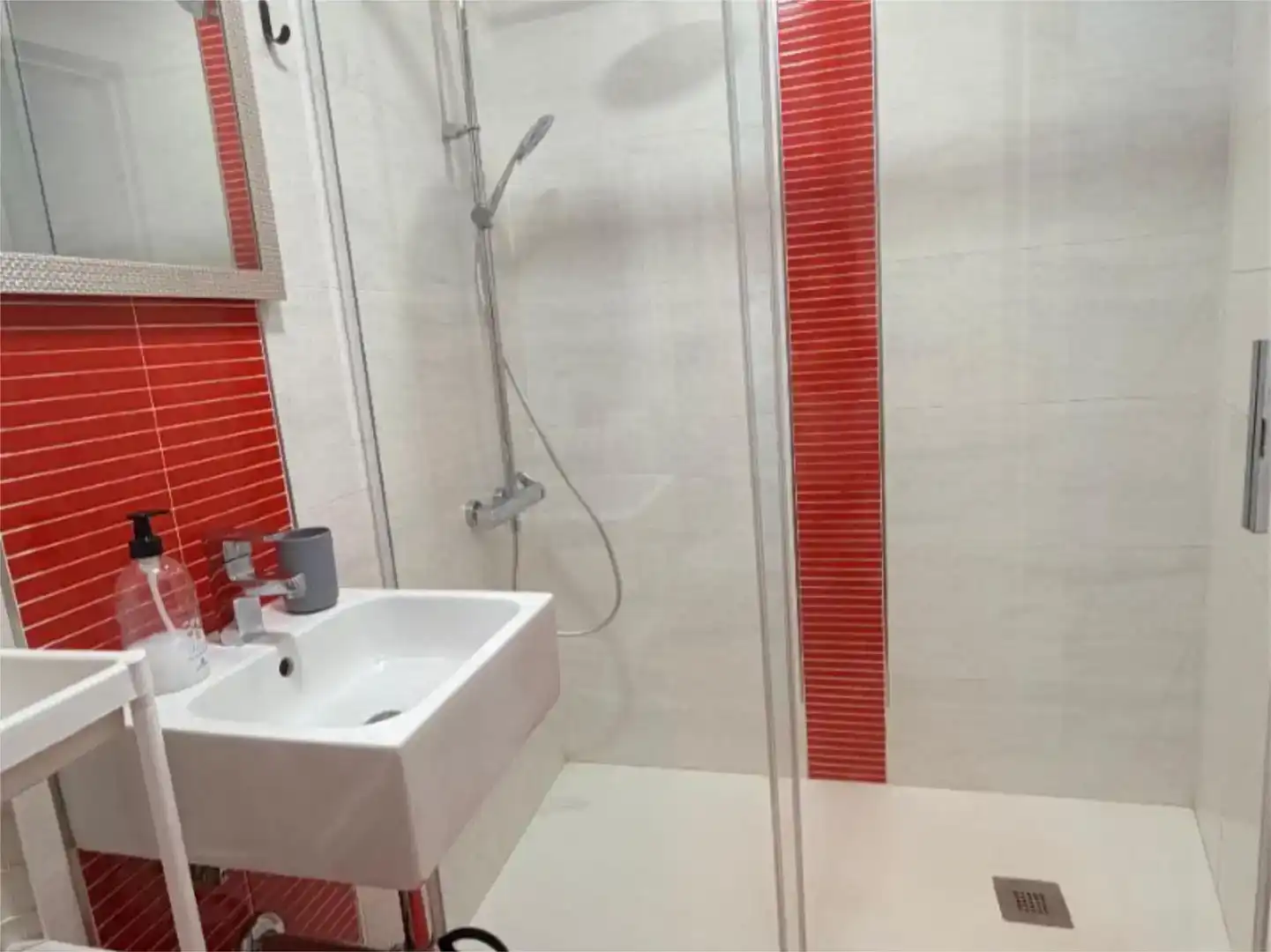 Badezimmer von Maisonette zur Miete in Sanxenxo mit Möbliert und Balkon