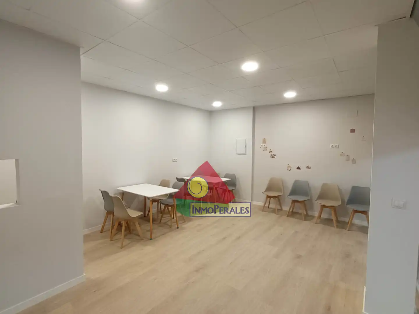 Commercial properties for rent in La Alhóndiga