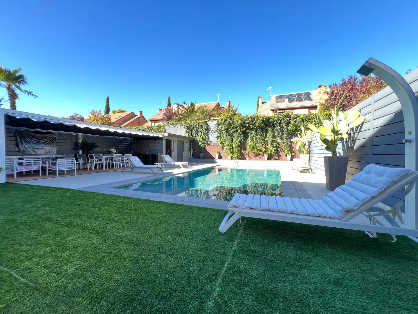 Jardí de Casa o xalet en venda en Rivas-Vaciamadrid amb Aire condicionat, Calefacció i Jardí privat