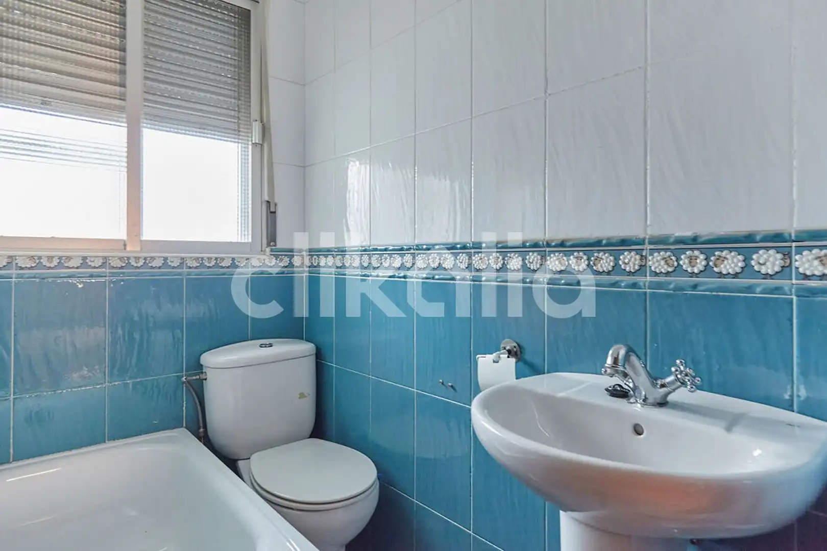 Baño de Piso en venta en Bailén con Aire acondicionado, Calefacción y Terraza