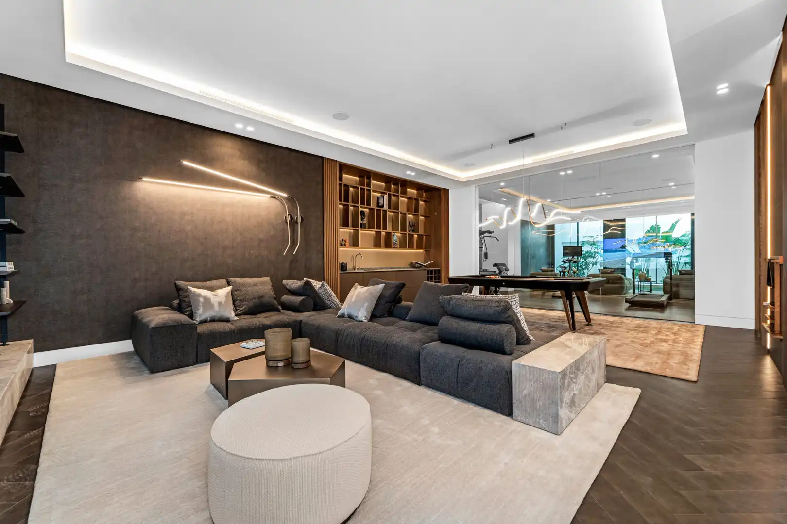 Sala de estar de Casa o chalet en venta en Marbella con Aire acondicionado, Jardín privado y Terraza