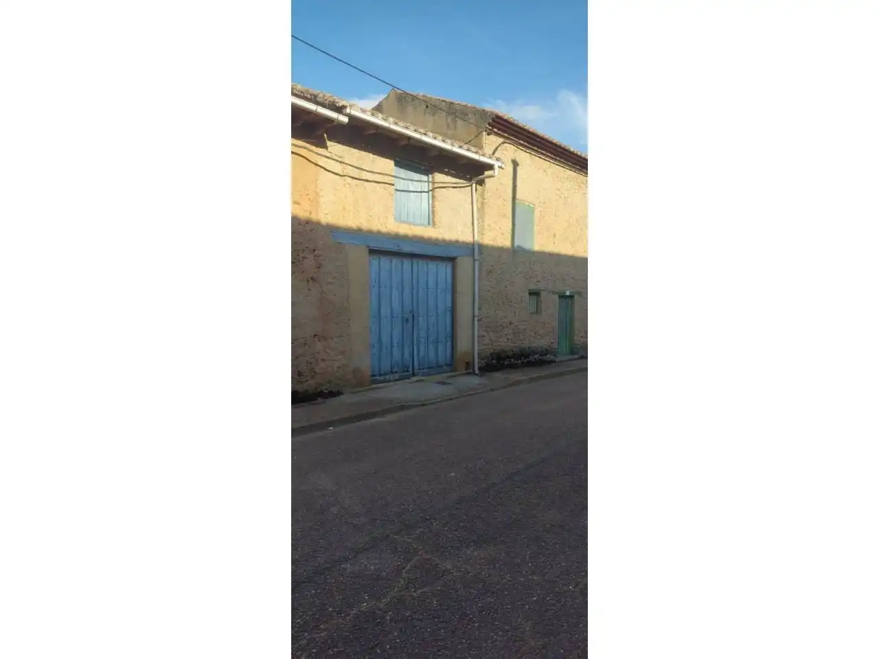 Vista exterior de Casa o chalet en venta en Cabreros del Río