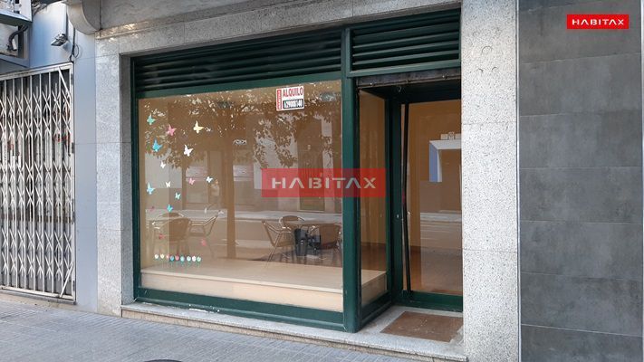 Premises to rent in Zamora Capital   with Air Conditioner