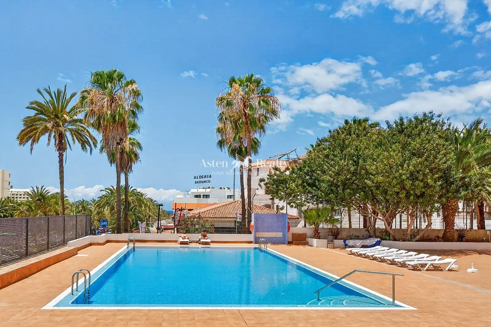 Schwimmbecken von Wohnungen zum Verkauf in Arona mit Terrasse, Schwimmbad und Möbliert
