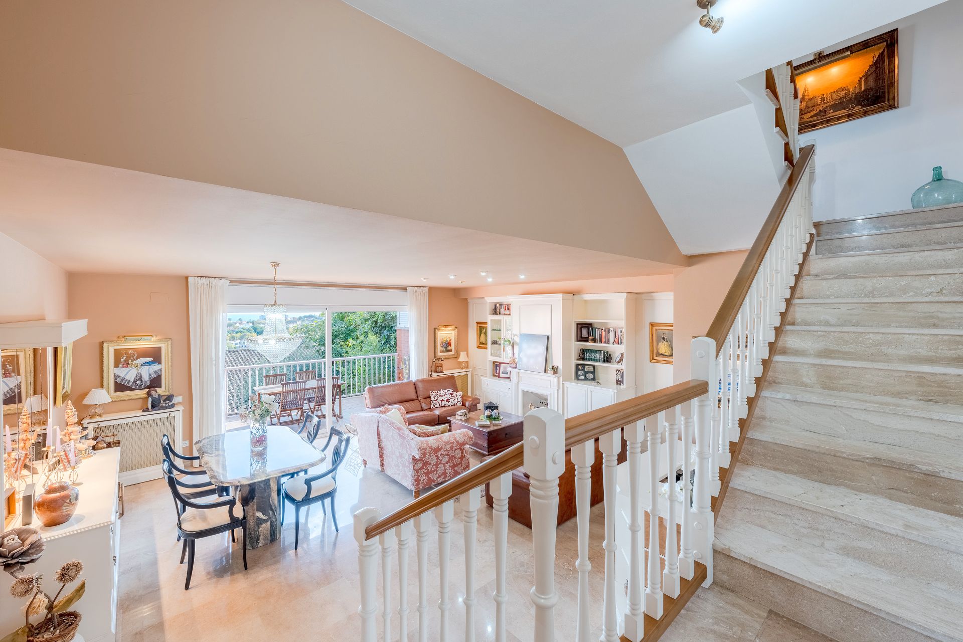 Sala d'estar de Casa o xalet en venda en Tiana amb Calefacció, Jardí privat i Terrassa