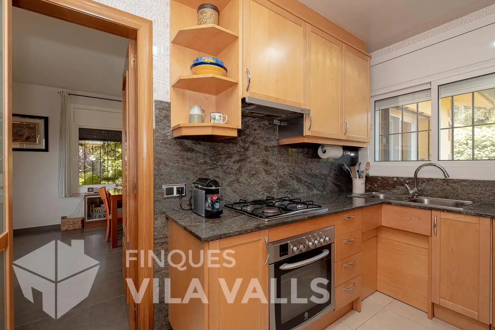 Cuina de Casa o xalet en venda en Sant Quirze Safaja amb Aire condicionat