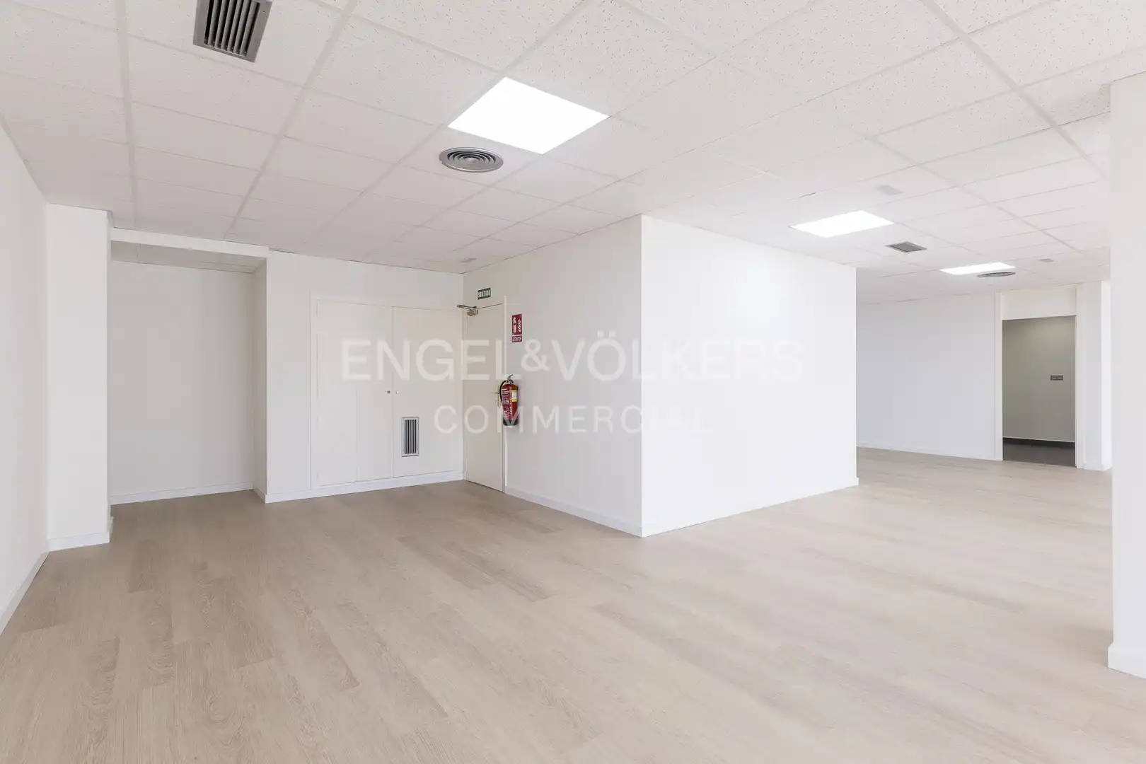 Office for rent in Barcelona  with Air Conditioner and Heating