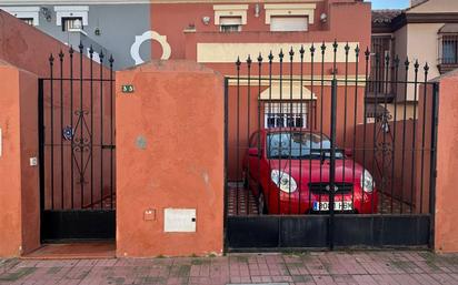 Casa adosada en venda a San Pedro - Gabriel Miró - María Guerrero