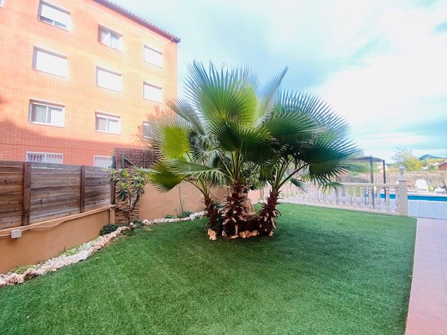 Garden of Planta baja for sale in Cerdanyola del Vallès  with Heating, Private garden and Terrace