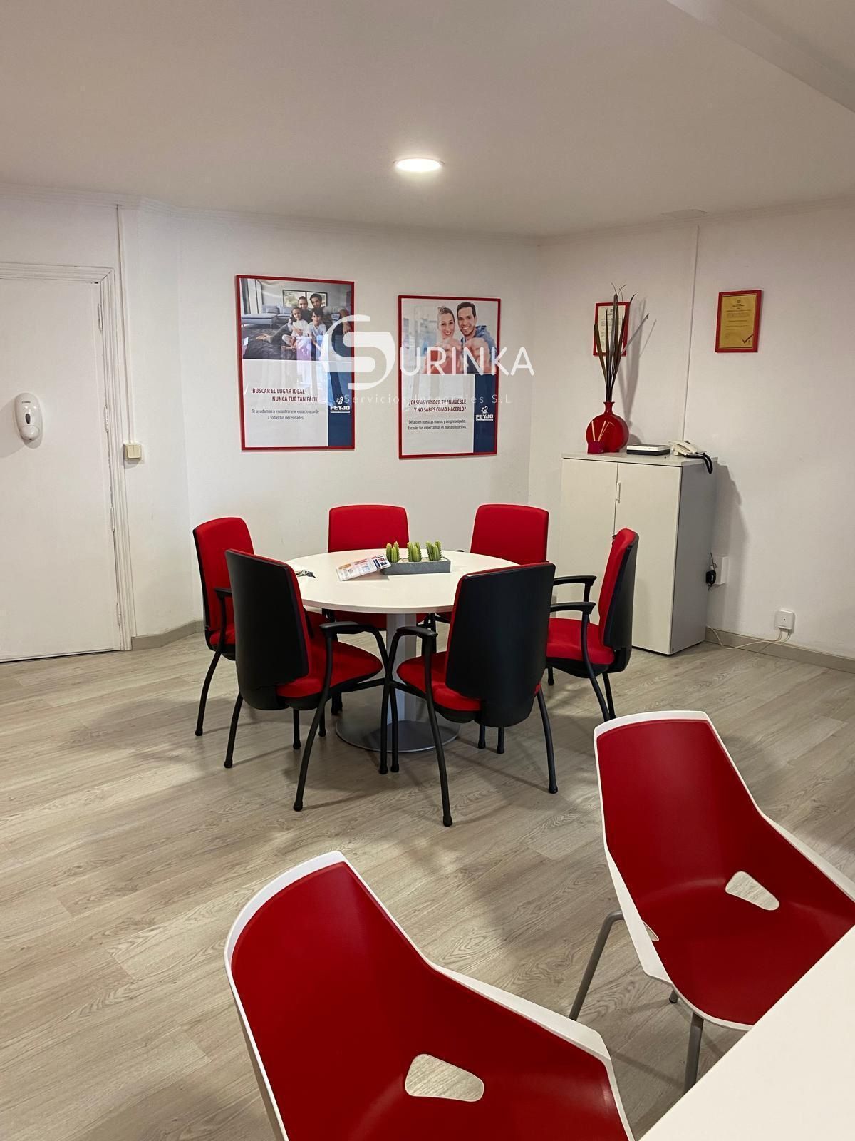Oficina de lloguer en Las Palmas de Gran Canaria amb Aire condicionat i Moblat
