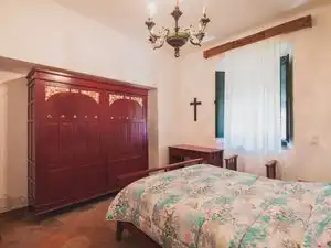 Dormitori de Finca rústica en venda en Badajoz amb Jardí privat, Terrassa i Piscina