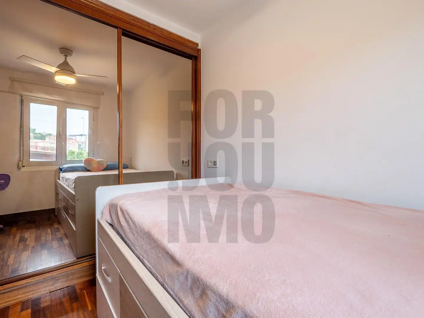 Dormitori de Casa adosada en venda en Donostia - San Sebastián  amb Aire condicionat, Calefacció i Terrassa