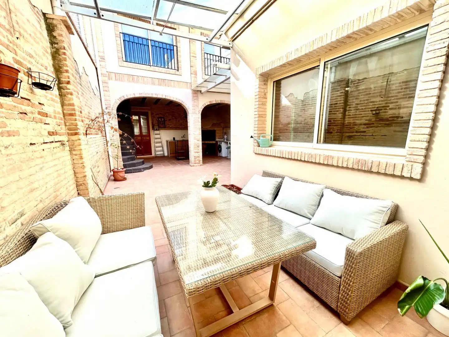 Terrasse von Haus oder Chalet zur Miete in Rafelbuñol / Rafelbunyol mit Klimaanlage, Heizung und Privatgarten