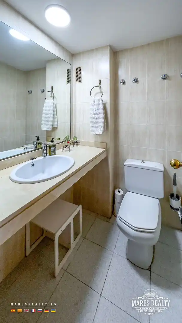 Baño de Piso en venta en Lloret de Mar con Aire acondicionado, Calefacción y Terraza