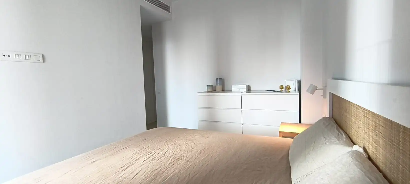 Schlafzimmer von Wohnung zum Verkauf in L'Hospitalet de Llobregat mit Klimaanlage, Heizung und Parkett