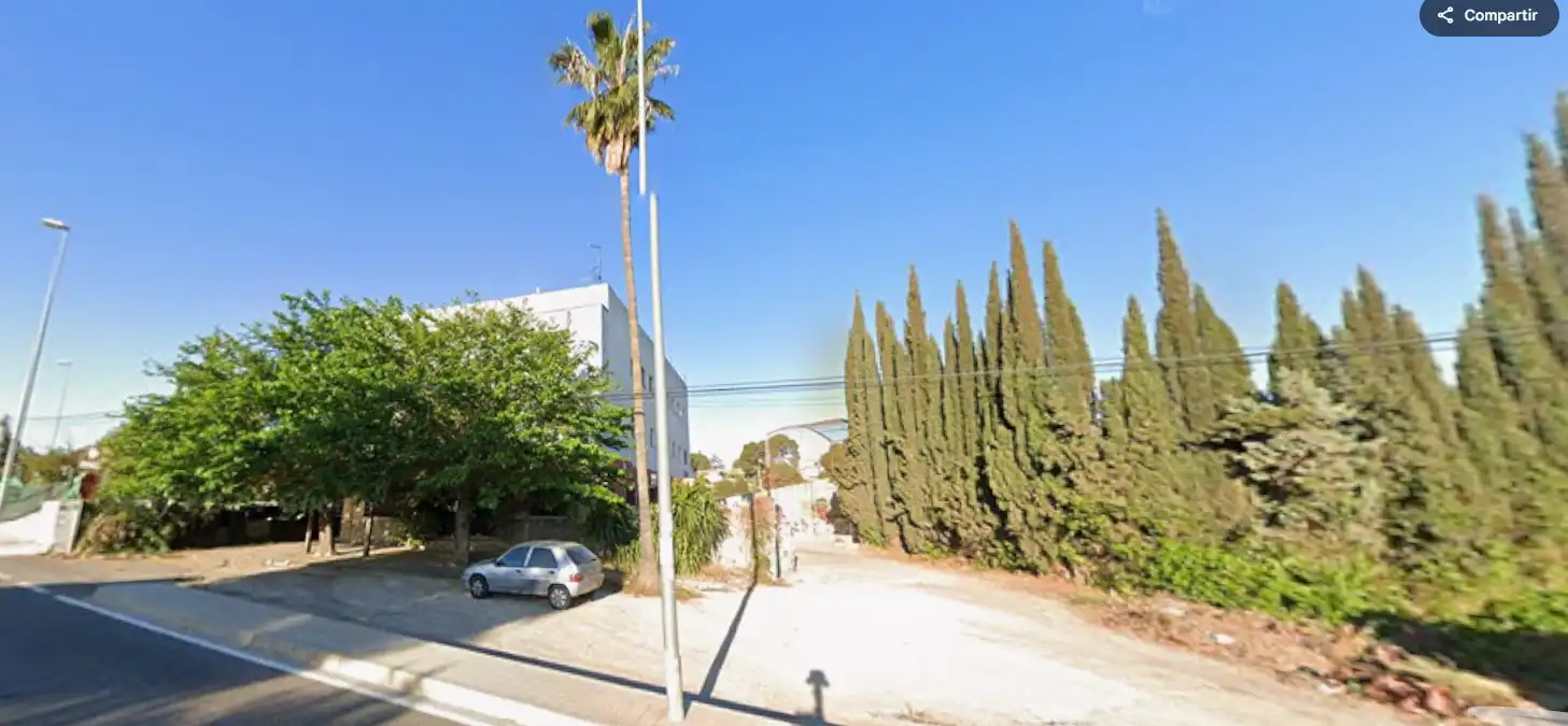 Vista exterior de Edificio en venta en Chiva con Piscina comunitaria