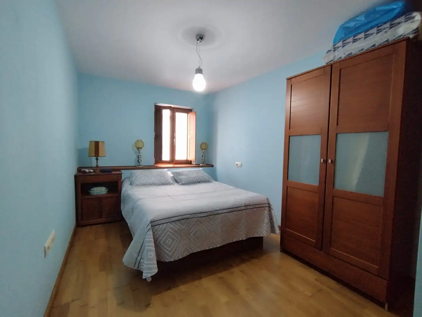 Schlafzimmer von Wohnung zum Verkauf in Betanzos mit Ofen und Balkon
