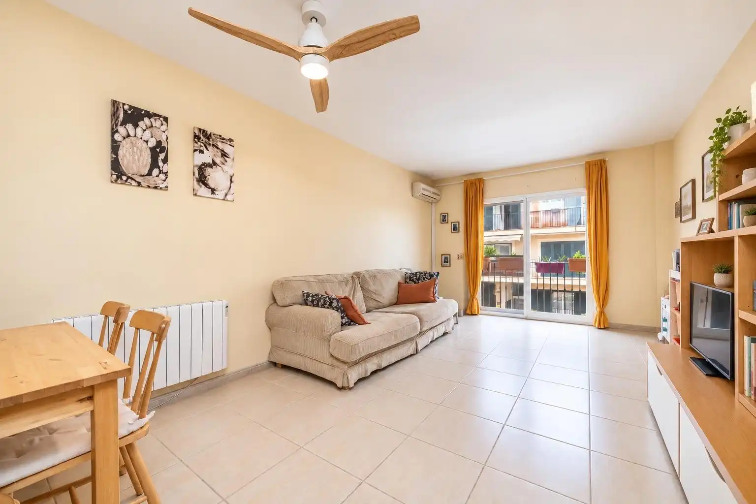 Vista exterior de Piso en venta en Campos poble