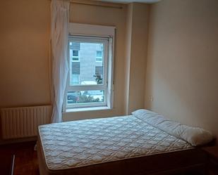 Bedroom of Flat to rent in Santiago de Compostela   with Heating and Storage room