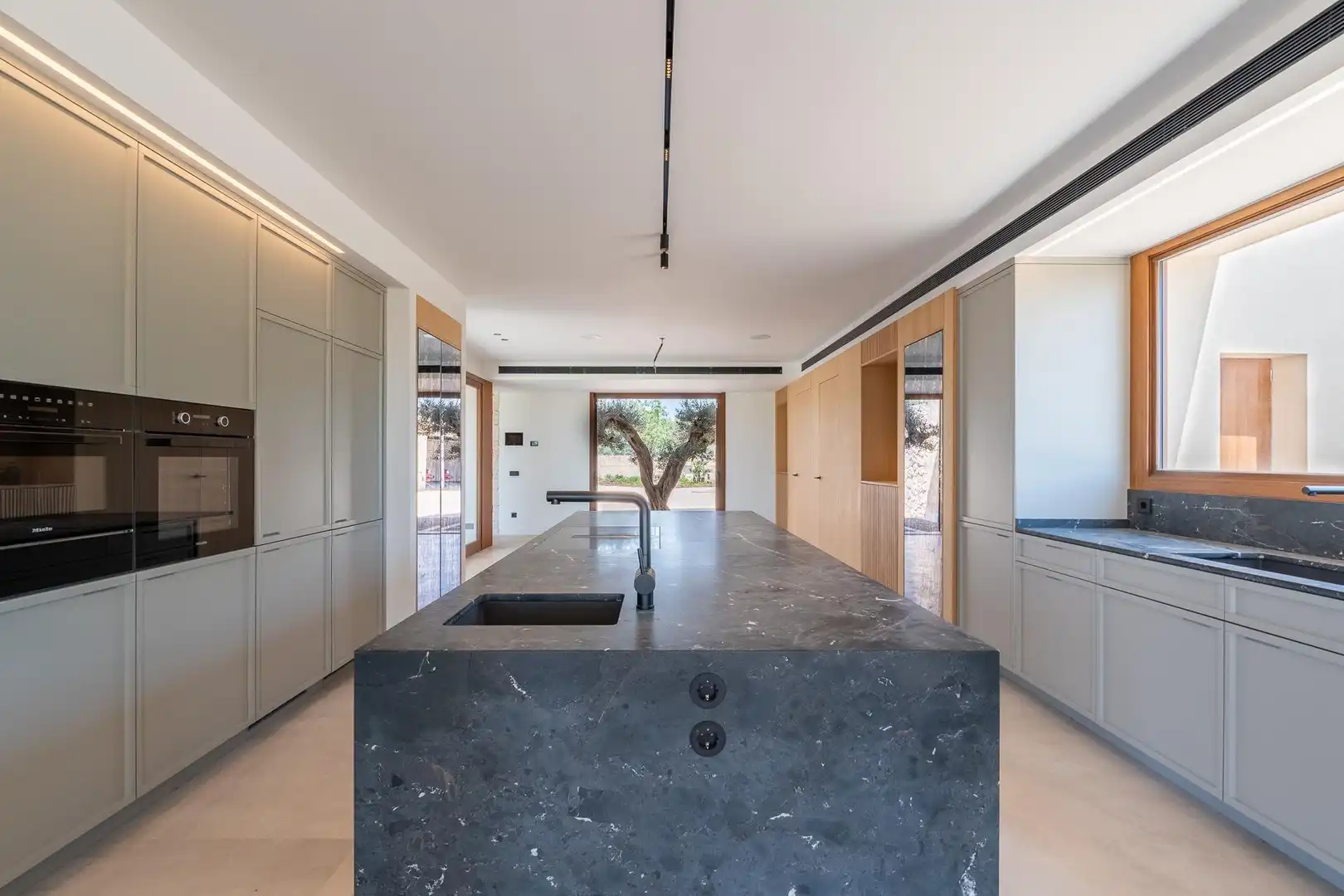 Cuina de Finca rústica en venda en  Palma de Mallorca amb Aire condicionat, Jardí privat i Terrassa