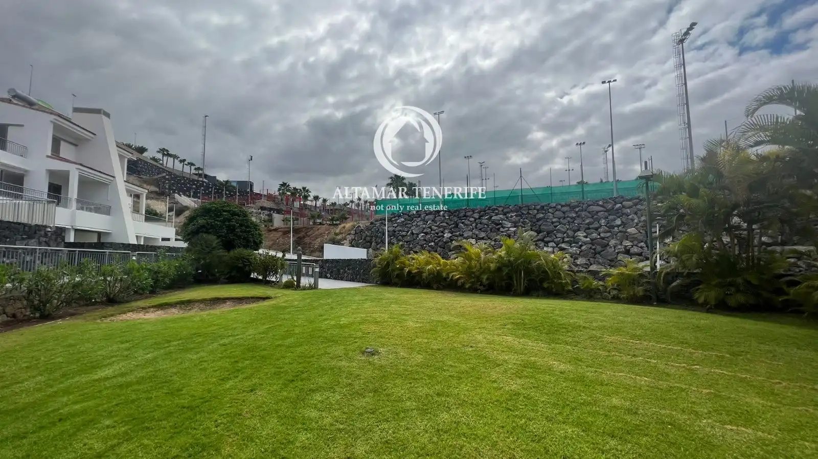 Apartamento con piscina en venta en Costa Adeje, imagen 49