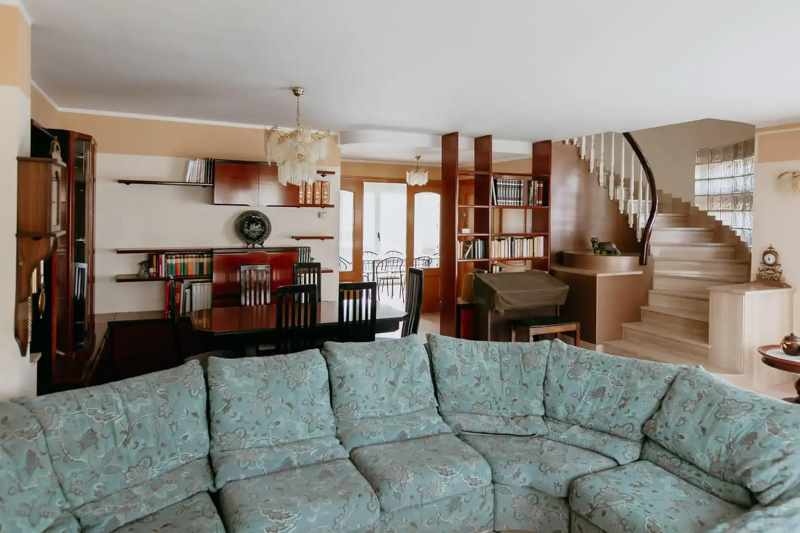 Sala de estar de Casa adosada en venta en Huesca con Aire acondicionado, Jardín privado y Terraza
