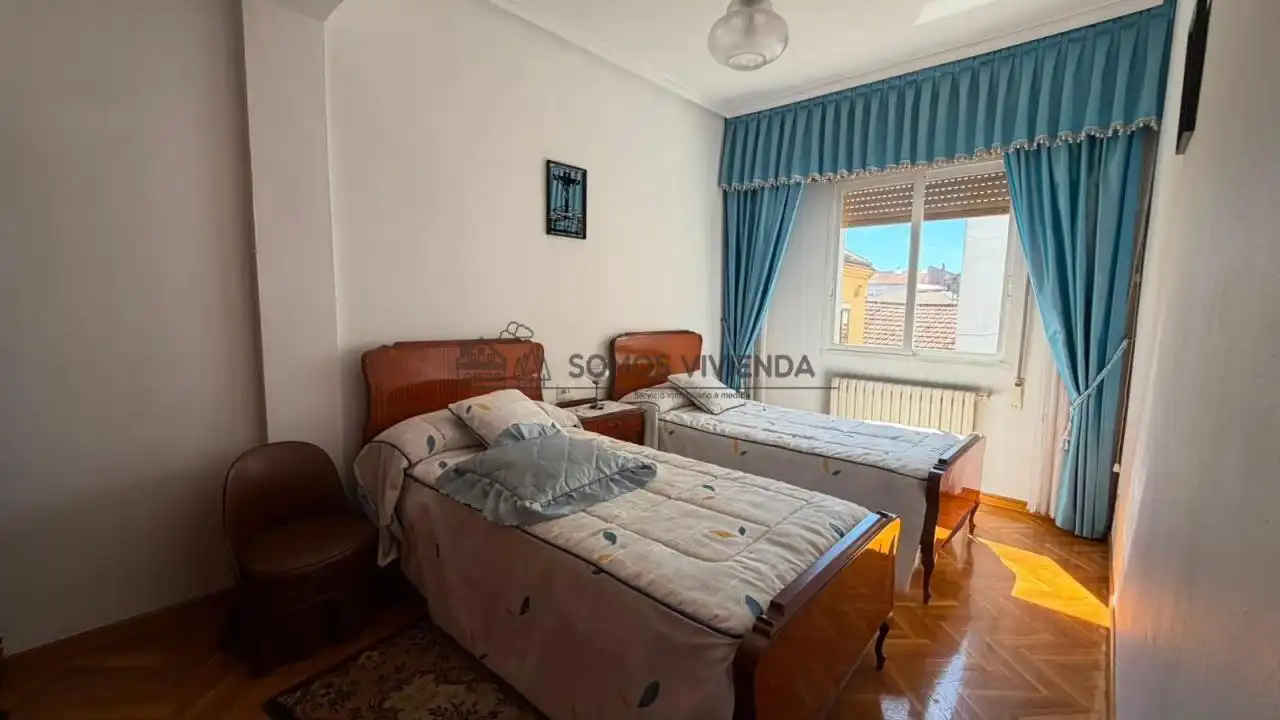 Bedroom of Flat for sale in Ourense Capital   with Heating, Furnished and Balcony