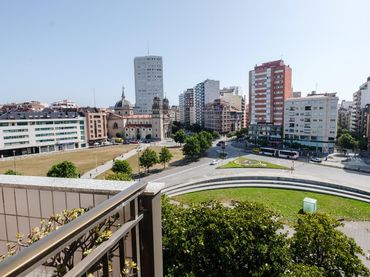 Pis amb ascensor en venda a Plaza Humedal