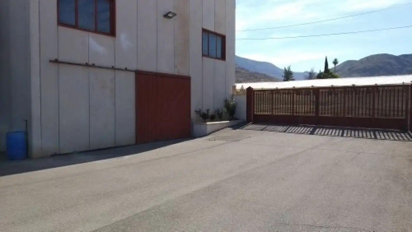 Nau industrial en venda a Berja