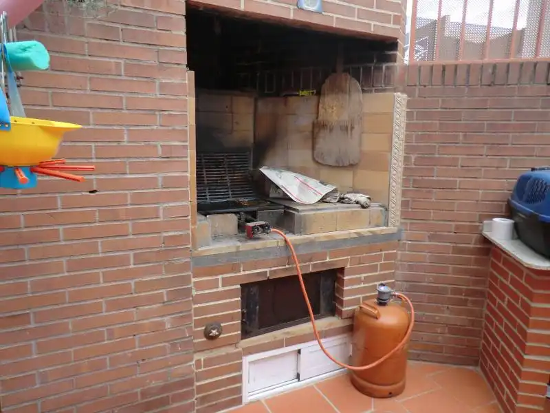 Jardí de Casa o xalet en venda en Alicante / Alacant amb Aire condicionat, Terrassa i Traster