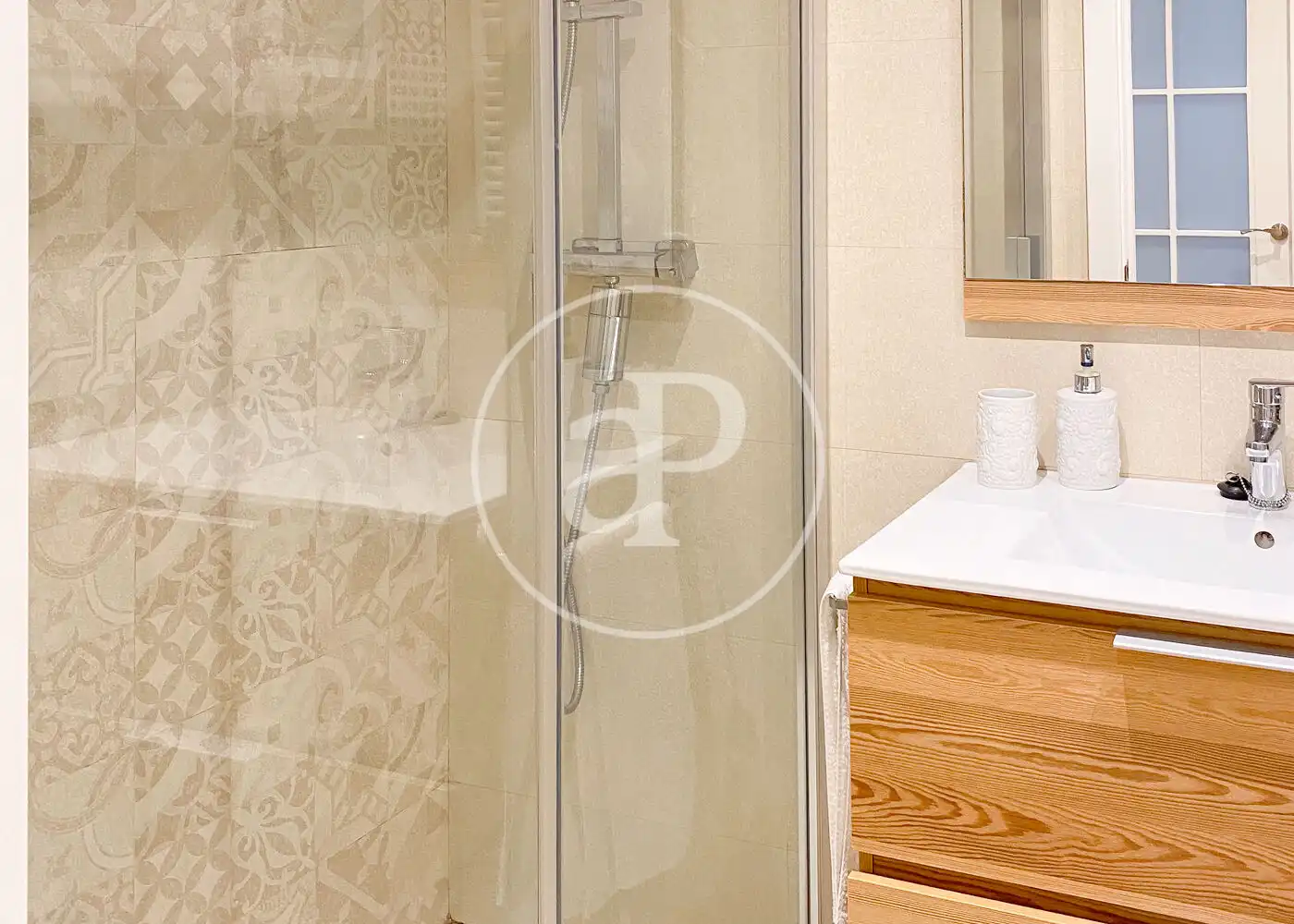 Baño de Piso en venta en Madrid con Aire acondicionado, Calefacción y Amueblado