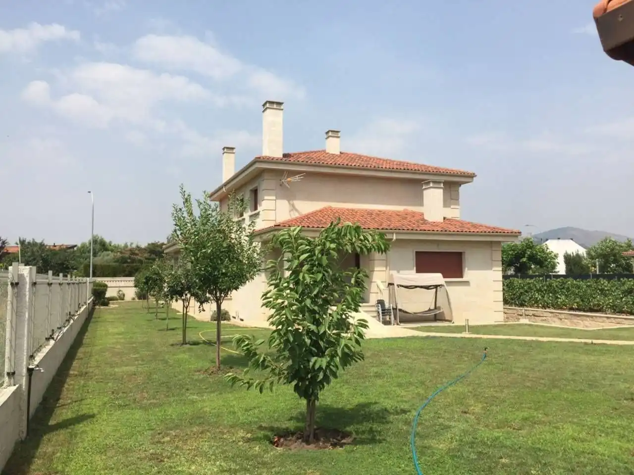 Außenansicht von Haus oder Chalet zum Verkauf in Verín mit Heizung, Privatgarten und Schwimmbad