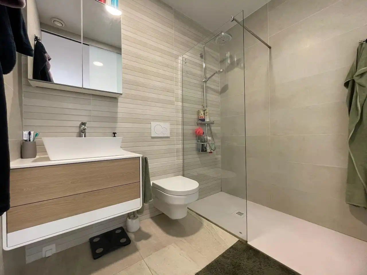 Badezimmer von Wohnung zum Verkauf in Finestrat mit Klimaanlage, Heizung und Terrasse
