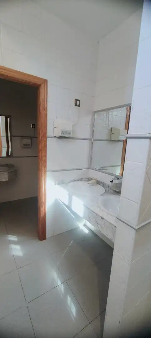Badezimmer von Gebäude zum Verkauf in Villanueva de la Reina mit Alarm