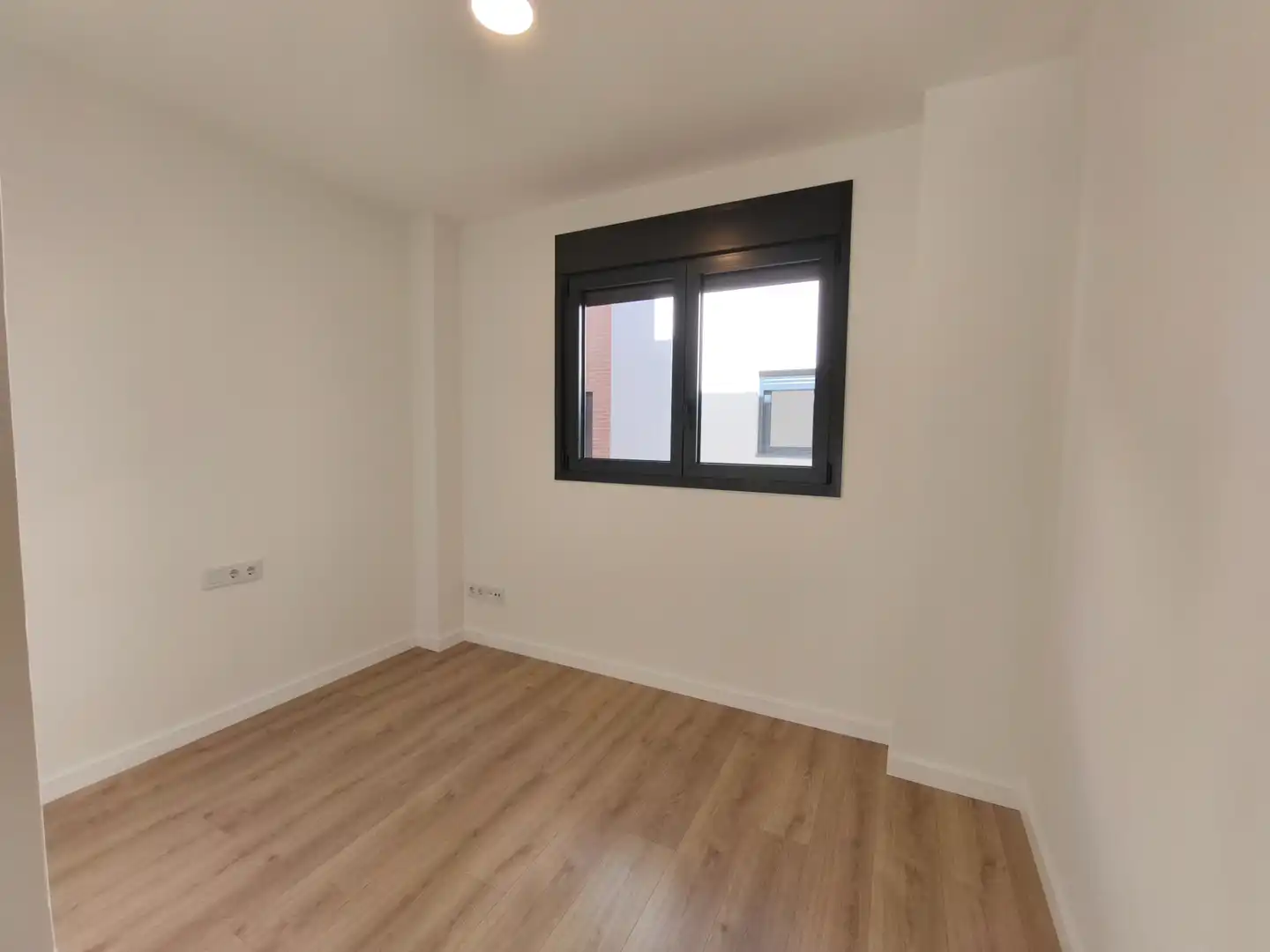 Piso en venta en Cornellà de Llobregat, Barcelona