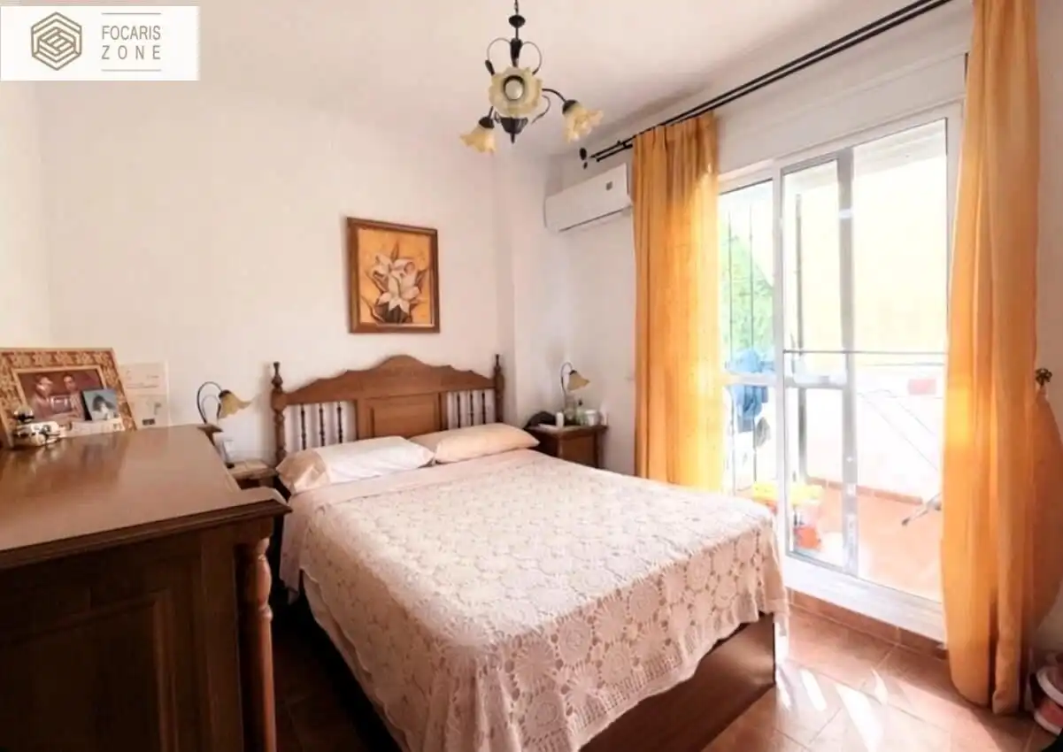 Habitación de Casa adosada en venta en Málaga con Aire acondicionado, Calefacción y Terraza
