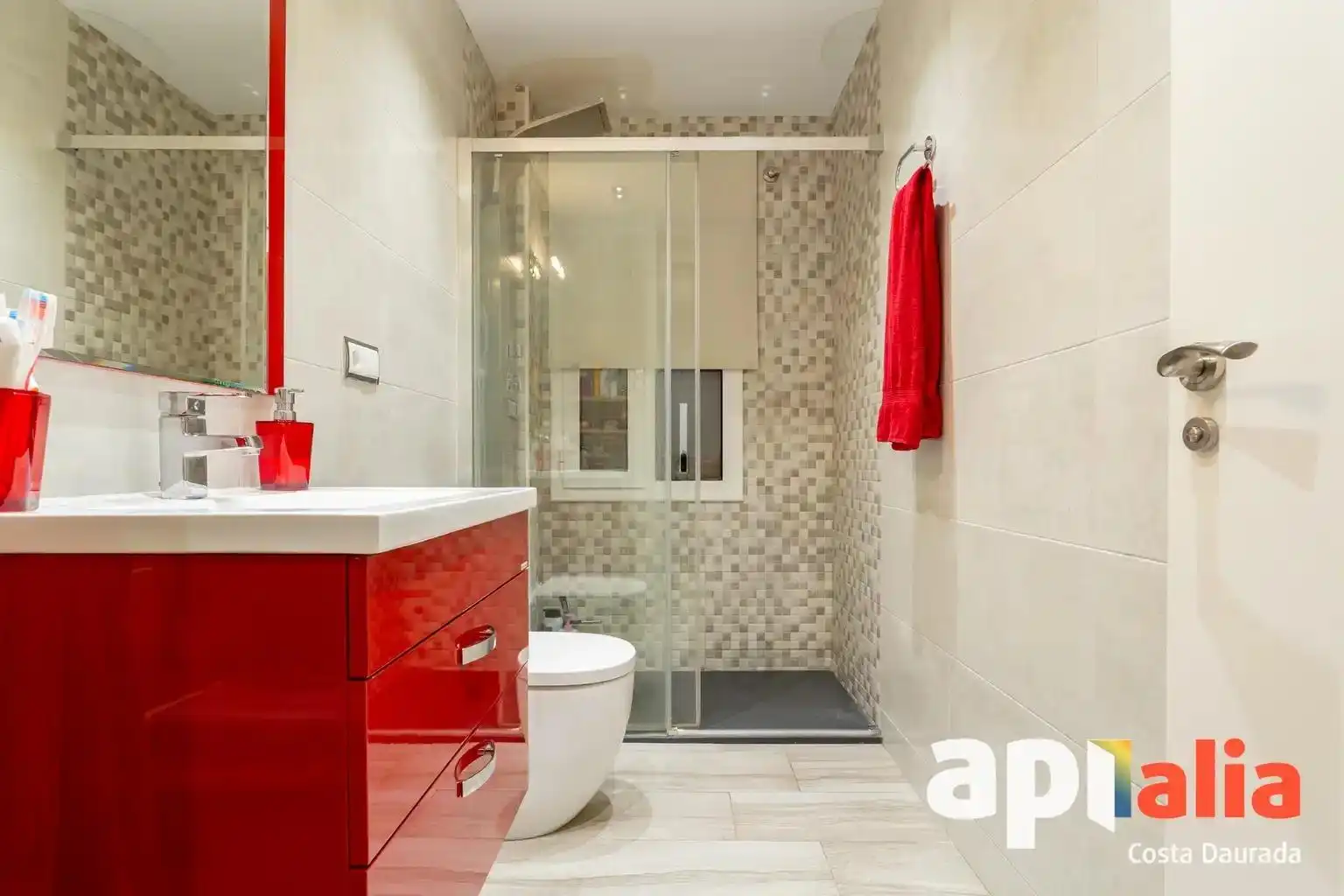 Baño de Piso en venta en Salou con Aire acondicionado, Parquet y Terraza