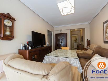 Living room of Flat for sale in  Córdoba Capital  with Air Conditioner, Heating and Terrace