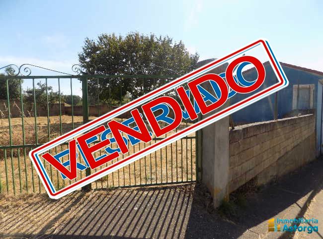 Casa adosada en venda en Villamejil amb Calefacció i Jardí privat